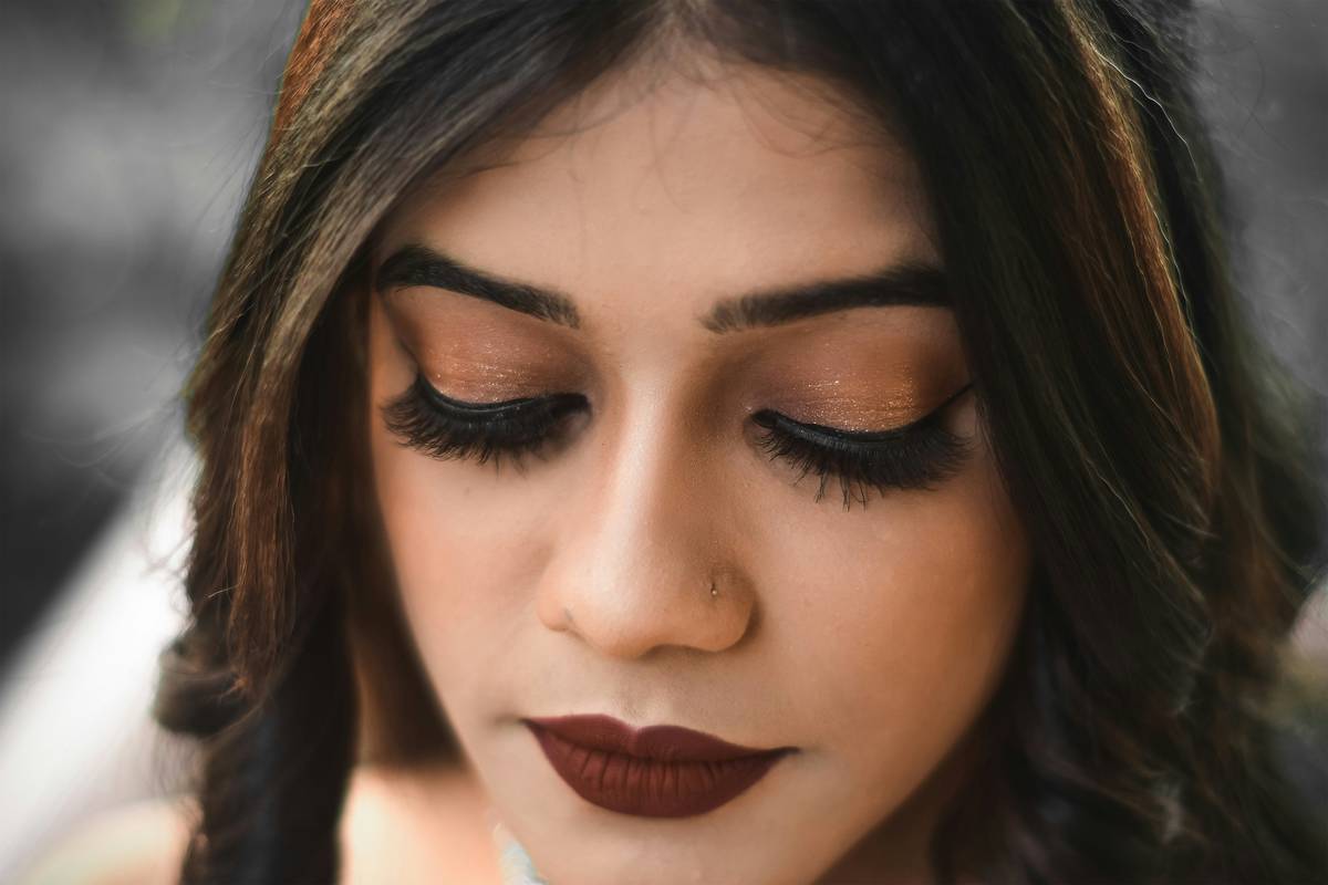 Bold Glam Makeup: 7 Proven Tips to Avoid Costly Red Carpet Mistakes